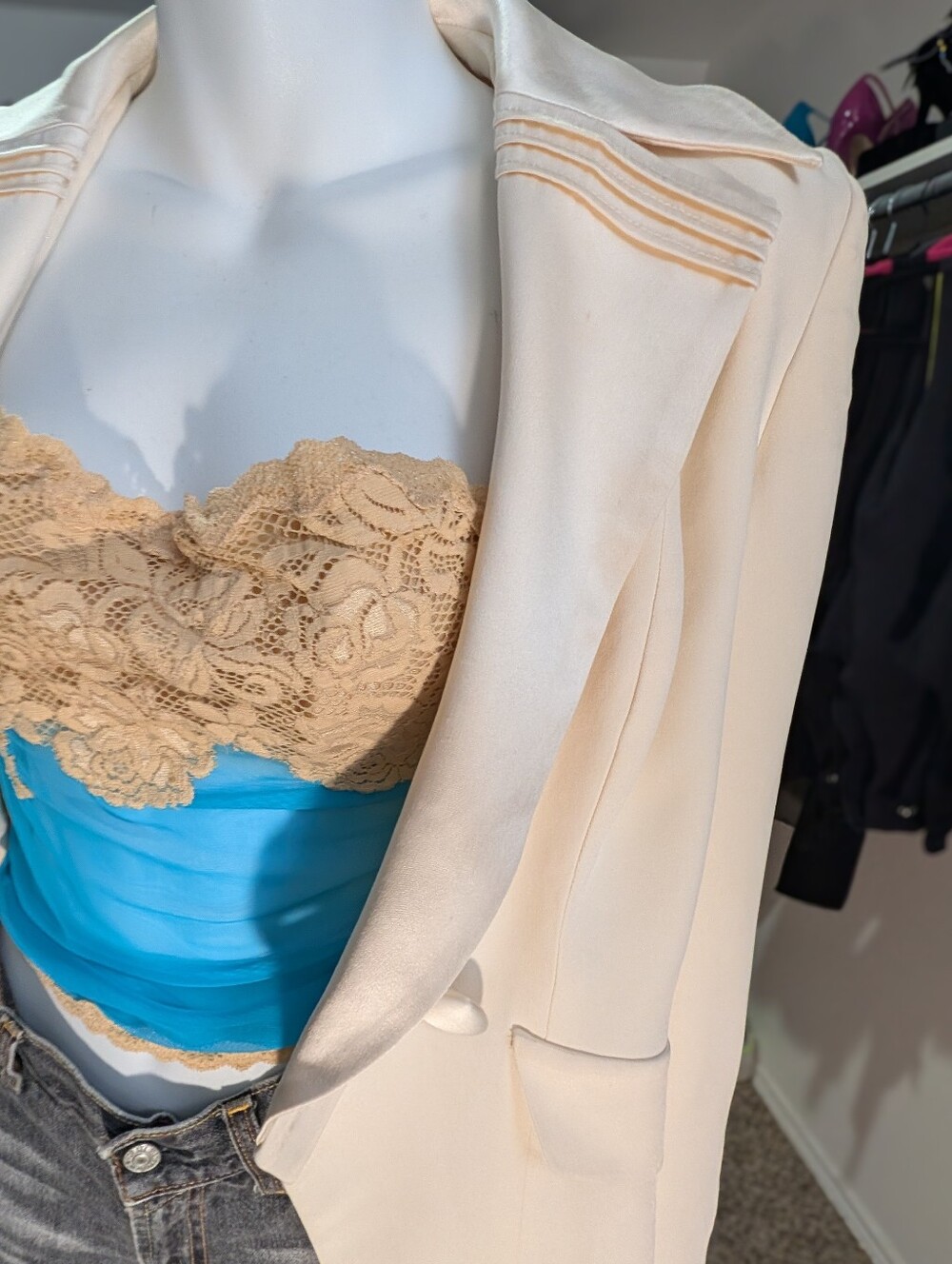 Kay Unger Cream Double-Button Tailored Blazer with Notched Lapels